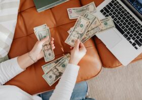 How to Make Your First $100 Online: The Step-by-Step Beginner’s Guide