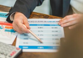 How to Set Your Freelance Rates: The Formula Most Beginners Get Wrong